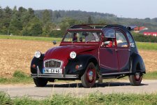 960px-Citroën_2_CV_Charleston_(2015-08-29_3174_b).jpg